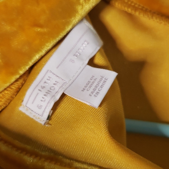 14th & Union Small Petite Velvet - Picture 4 of 5